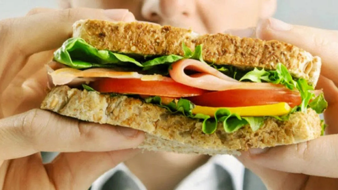 “Mens sana in corpore sano” in quarantena: come evitare la fame nervosa grazie ad alimentazione e sport