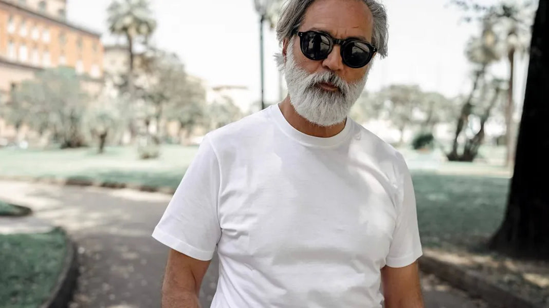 T-shirt in filo di scozia da uomo: come abbinarla con capi sartoriali