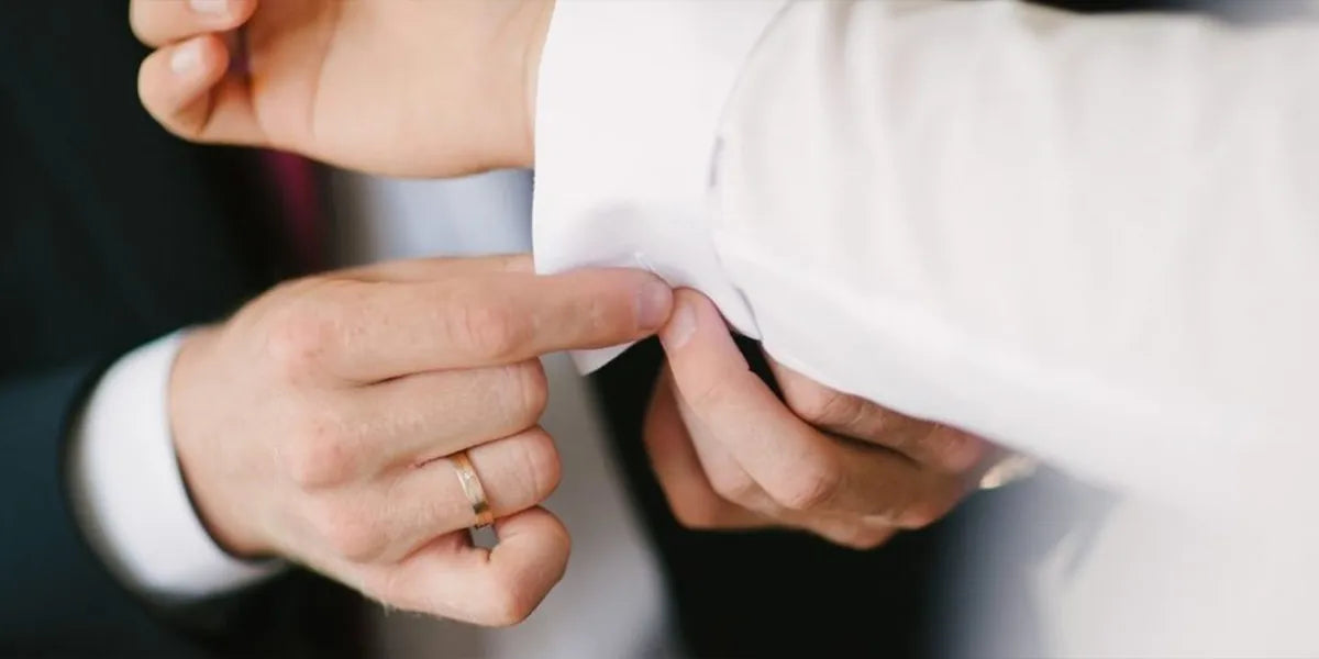 Come scegliere i gemelli adatti alla propria camicia